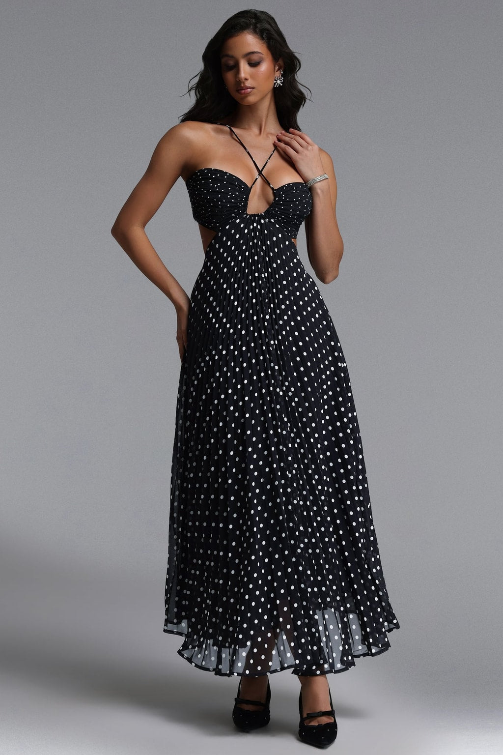 Woven Polka Dot Pleated Maxi Dress With Cut-Out Detail - 3