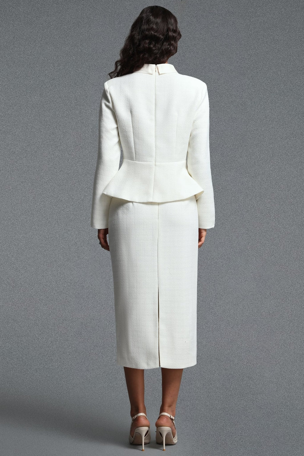 Tweed Two-Piece Set With Tailored Long Sleeves - 4