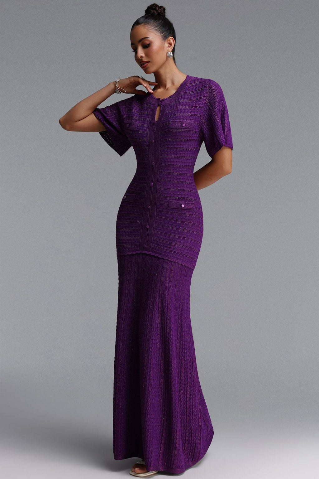 Fitted Knit Maxi Dress With Round Neckline - 3