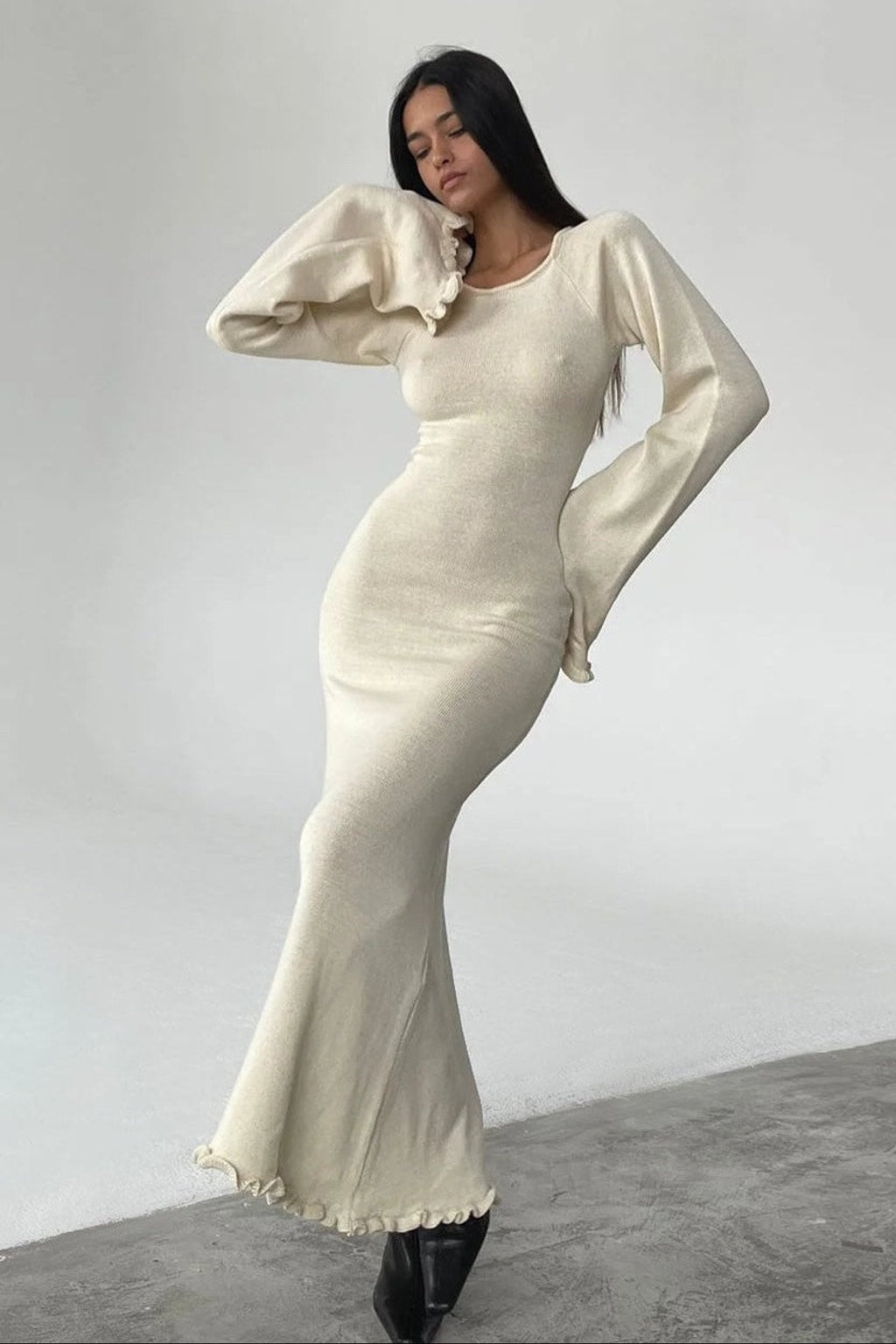 Cloud-Knit Open Back Maxi Dress - 3