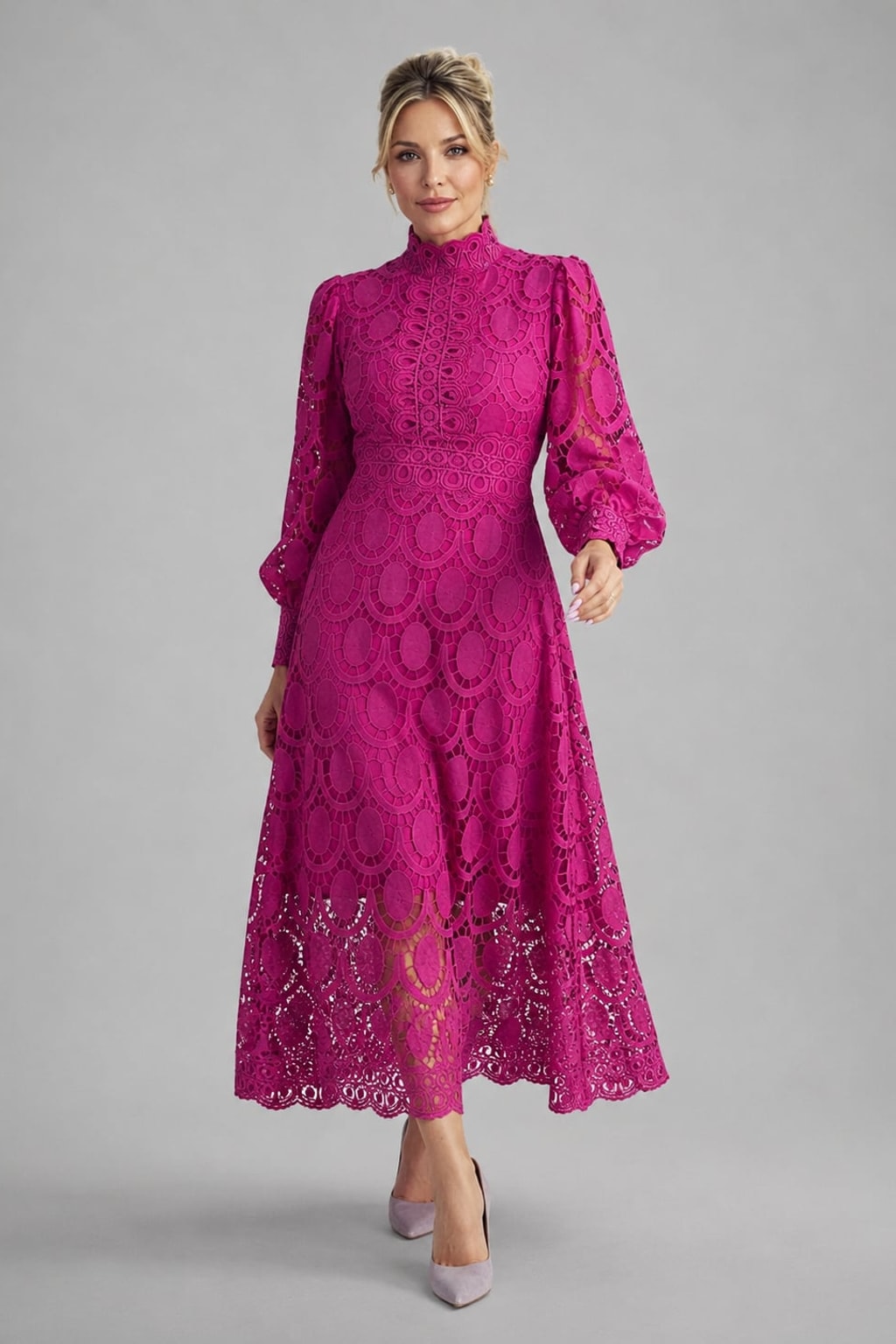 Elegant Lace Midi Dress With Long Sleeves - 2