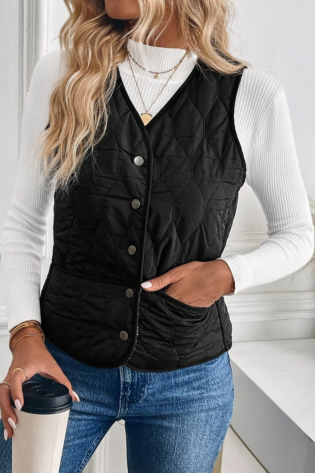 Quilted Puffer Vest In Black - 5