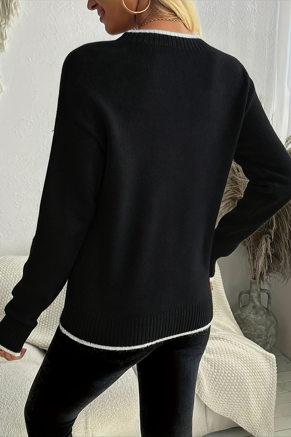 Knit Crewneck Sweater With Snowflake Pattern - 8