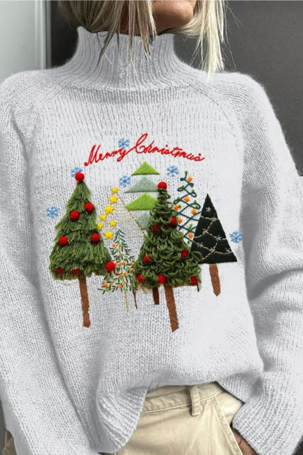 White Ribbed Knit Sweater With Embroidered Christmas Tree - 2