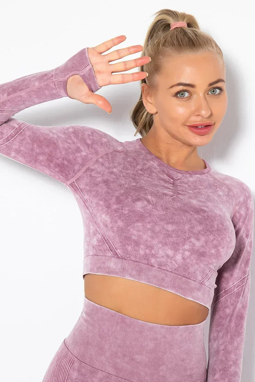 Seamless Cropped Yoga Top With Ribbed Hem - 13