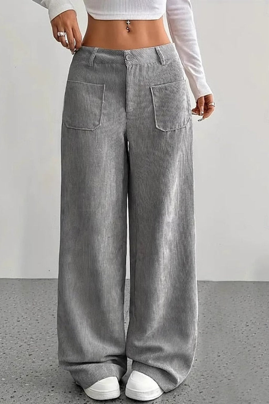 Wide-Leg Pants With High Waist - 2