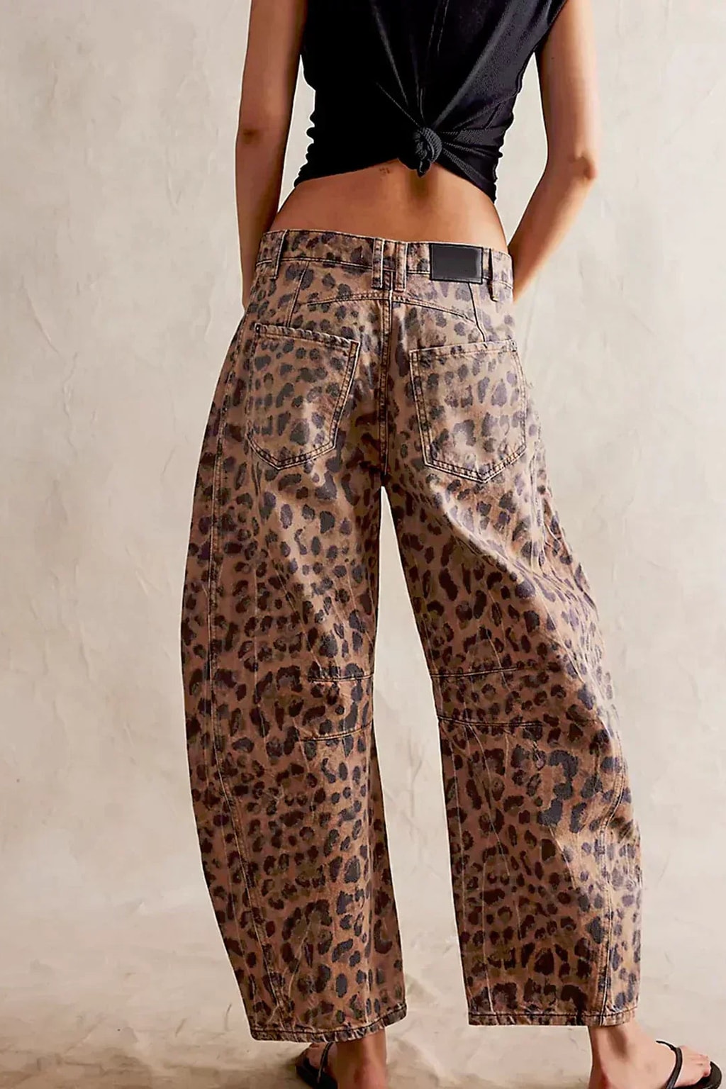 Denim Jeans With Leopard Print Barrel Leg - 3