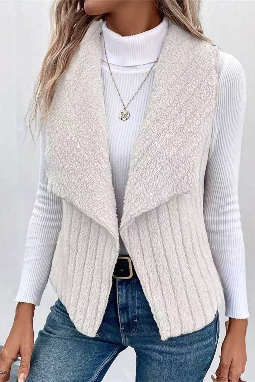 Fleece Vest With Open Collar - 3