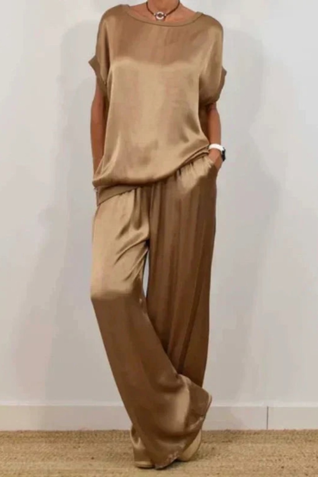 Satin Two Piece Set With Wide Leg Trousers - 9