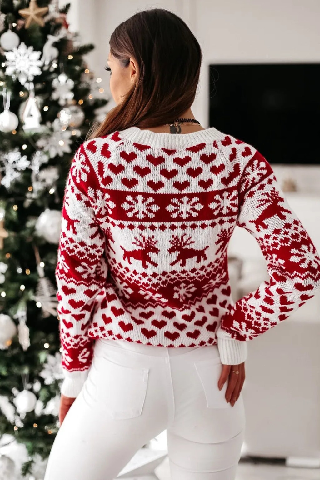 Knitted Christmas Sweater With Nordic Pattern - 7