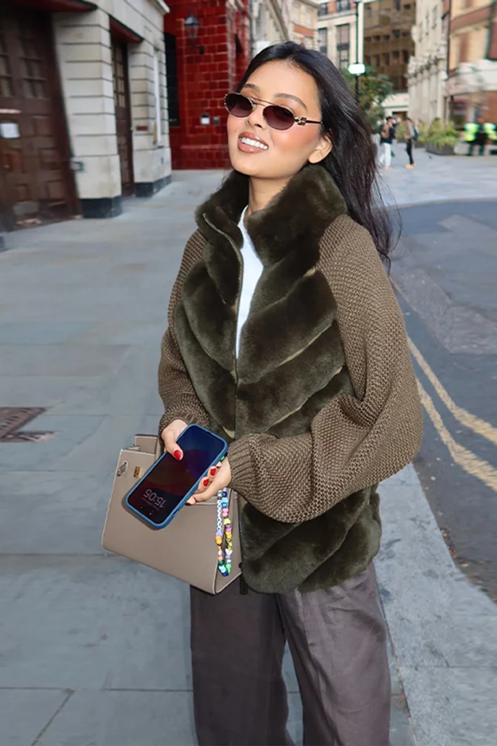 Faux Fur Patchwork Knit Jacket With Zipper Closure - 3
