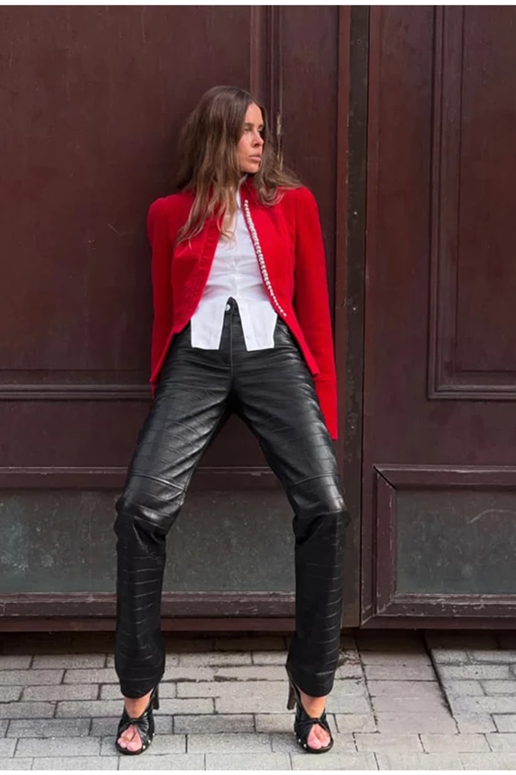 Velvet Women's Jacket With Stand Collar And Waist Cinching - 10