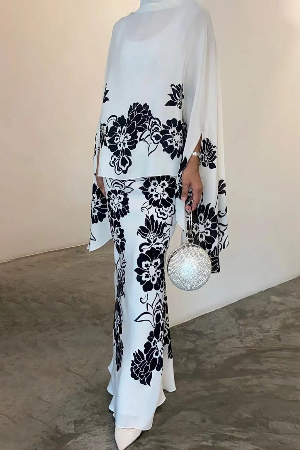 Floral Cape Top Two Piece Set with Draped Silhouette - 5