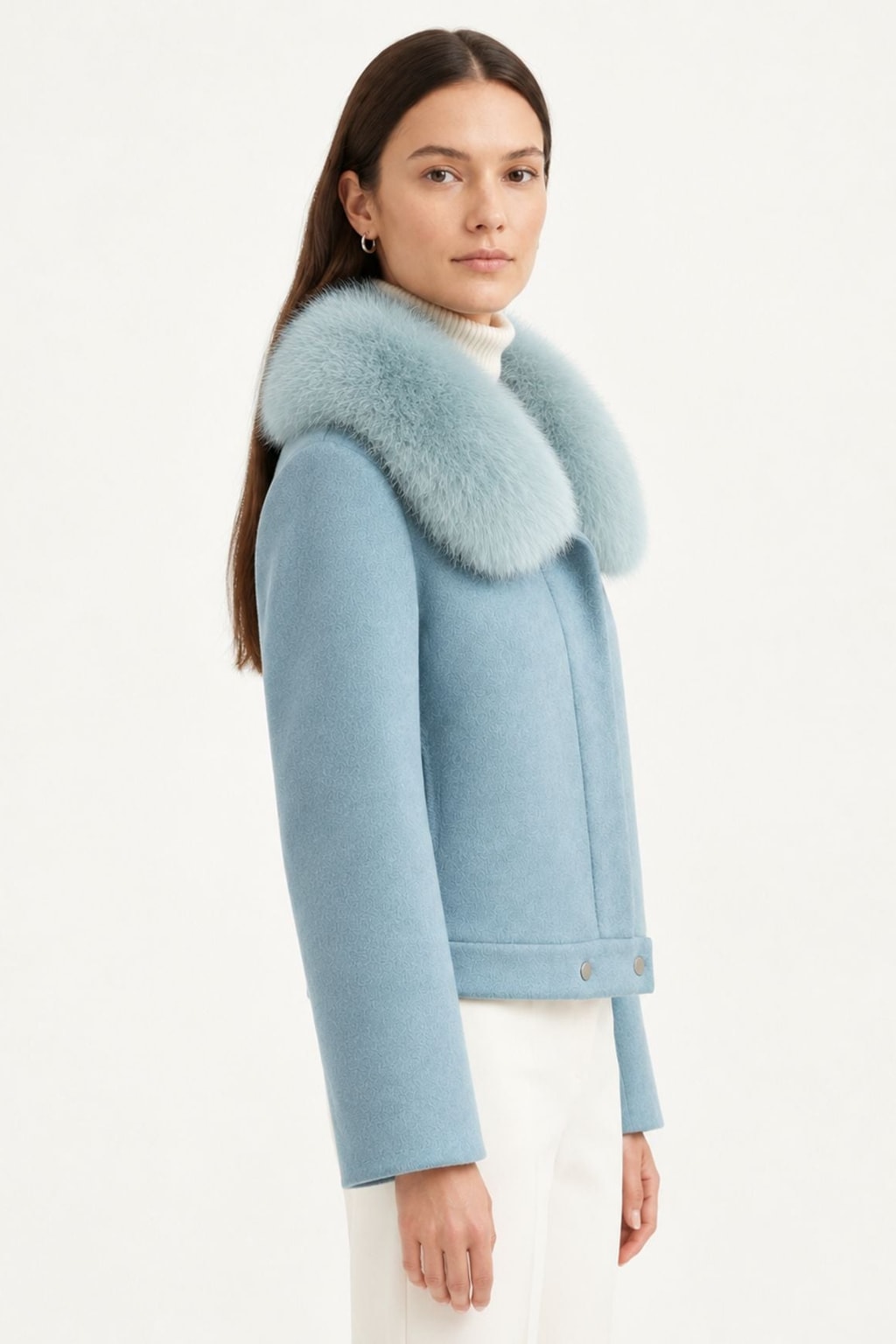 Wool Coat With Fox Fur Collar And Tailored Silhouette - 3