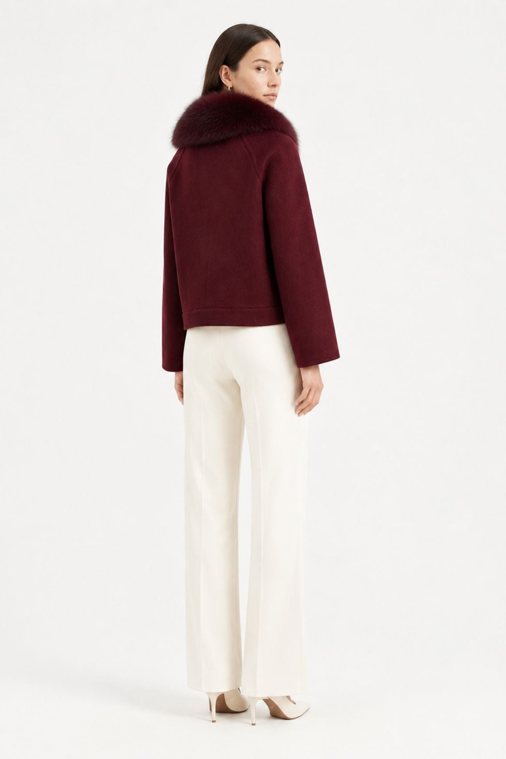 Wool Coat With Fox Fur Collar And Tailored Silhouette - 9