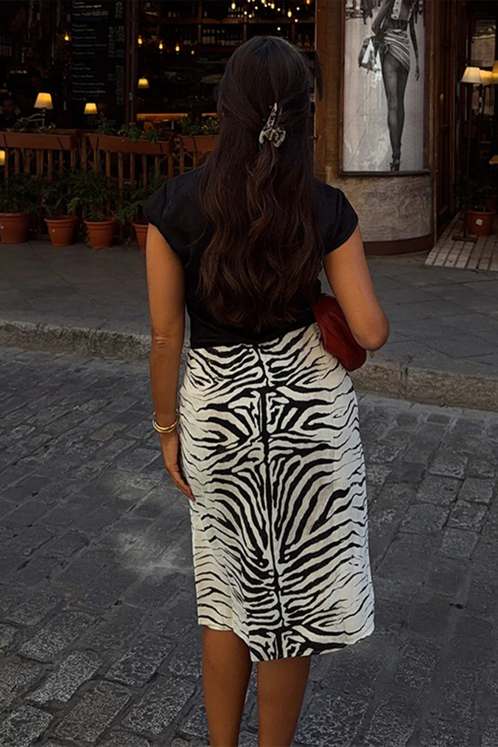 Leather High-Waist Midi Skirt With Ruched Front Detail - 3