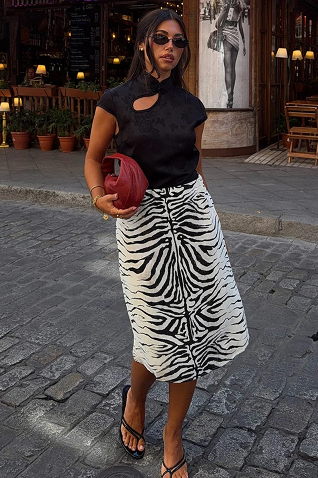 Leather High-Waist Midi Skirt With Ruched Front Detail - 4