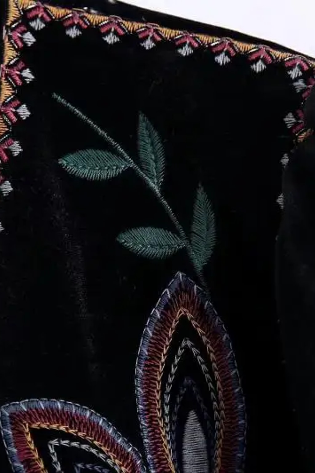Velvet Jacket Embroidered Floral Street Style - 5