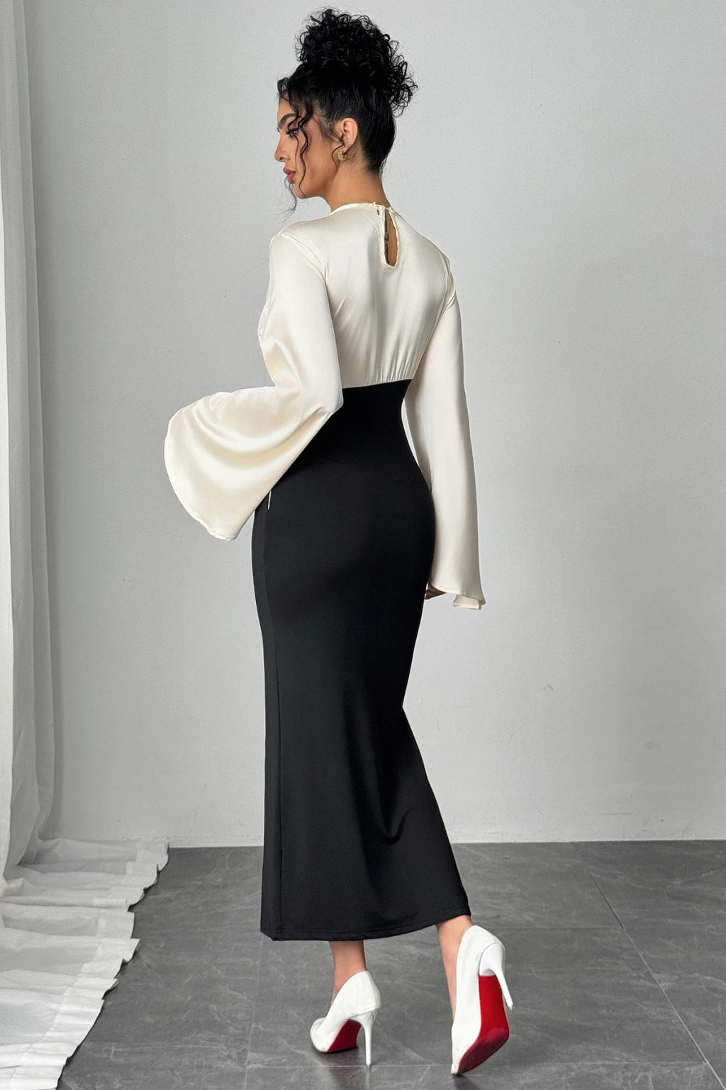 Synthetic Fiber Maxi Dress Bell Sleeve Evening Gown - 3