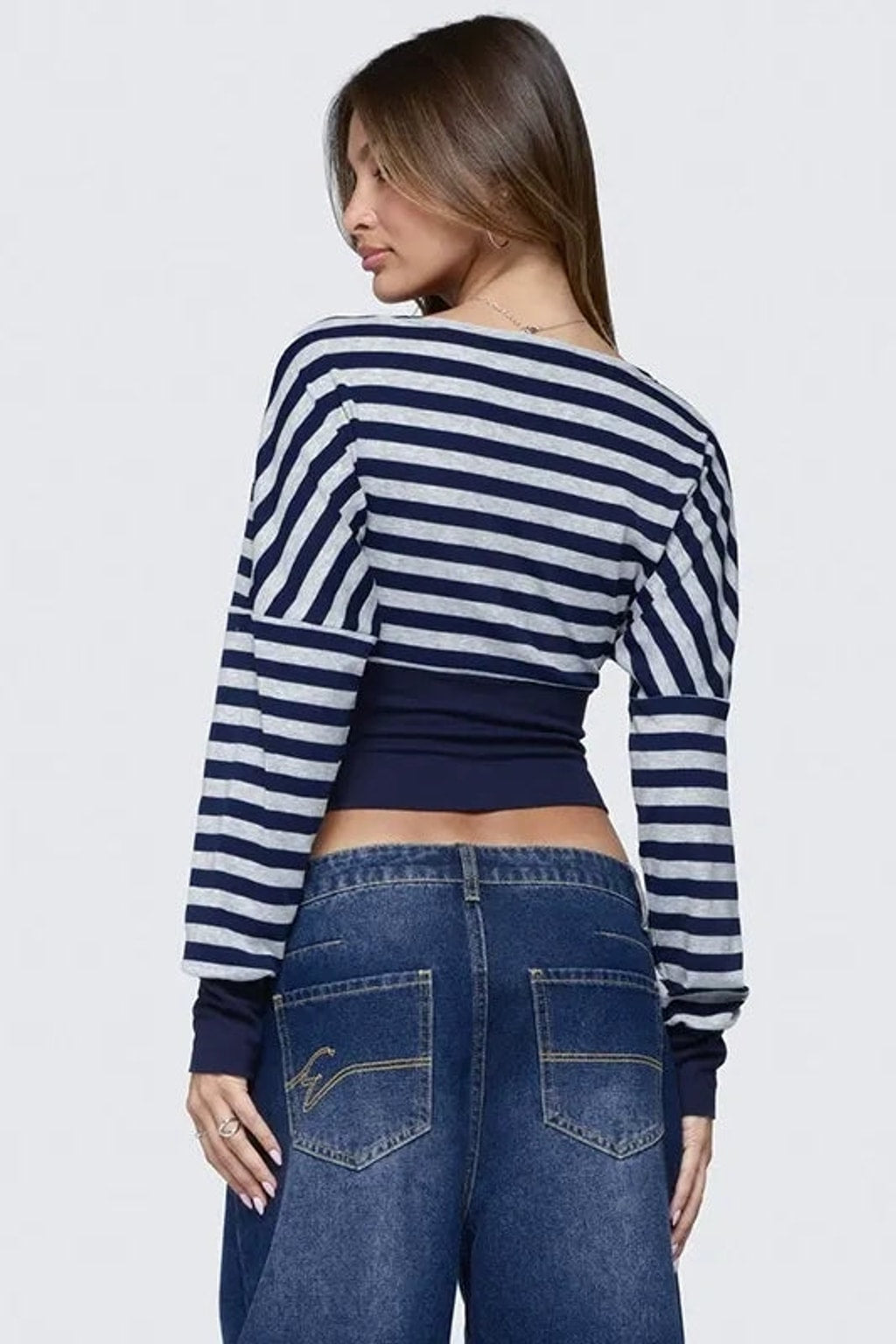 Knit Pullover V-Neck Striped Top With Long Sleeves - 4